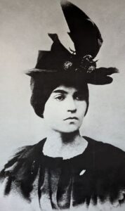 portrait photo de Suzanne Valadon à l'entrée de l'exposition du centre Beaubourg - photo Sandrine Delenne